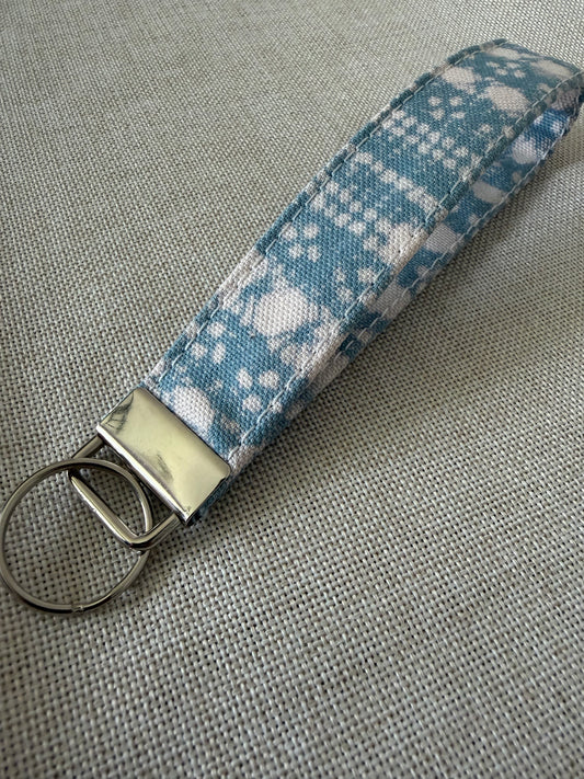 Light Blue Straight Lace Wristlet